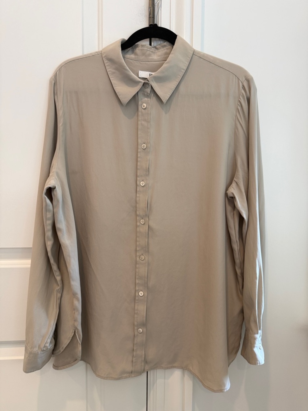 Banana Republic The Perfect Silk Shirt XL Natural Stone Beige